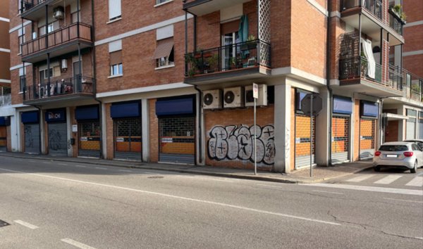 negozio in vendita a Verona in zona San Zeno