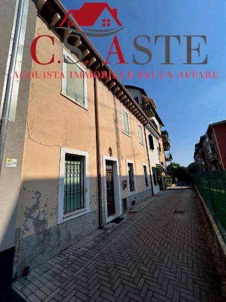 casa indipendente in vendita a Verona in zona Borgo Roma