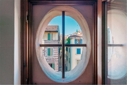 appartamento in vendita a Verona in zona Centro Storico