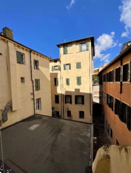 appartamento in vendita a Verona in zona Centro Storico