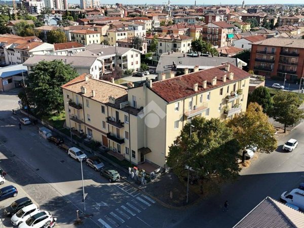 appartamento in vendita a Verona in zona Borgo Venezia / Borgo Trieste