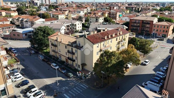 appartamento in vendita a Verona in zona Musicisti / Santa Croce