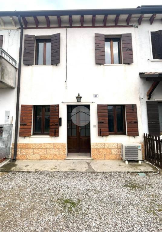 casa indipendente in vendita a Verona in zona Cadidavid