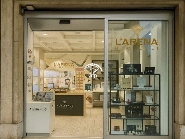 negozio in vendita a Verona in zona Centro Storico