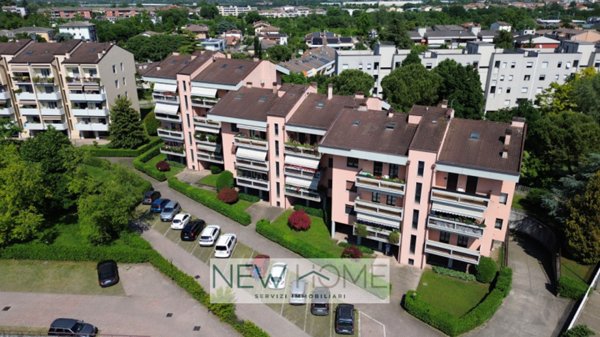 appartamento in vendita a Verona in zona Borgo Roma