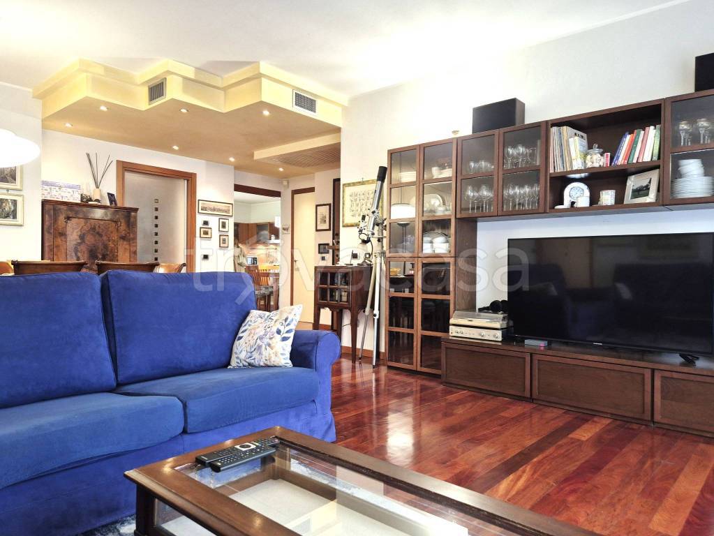 appartamento in vendita a Verona in zona Cadidavid