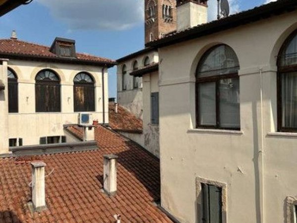 appartamento in vendita a Verona in zona Centro Storico