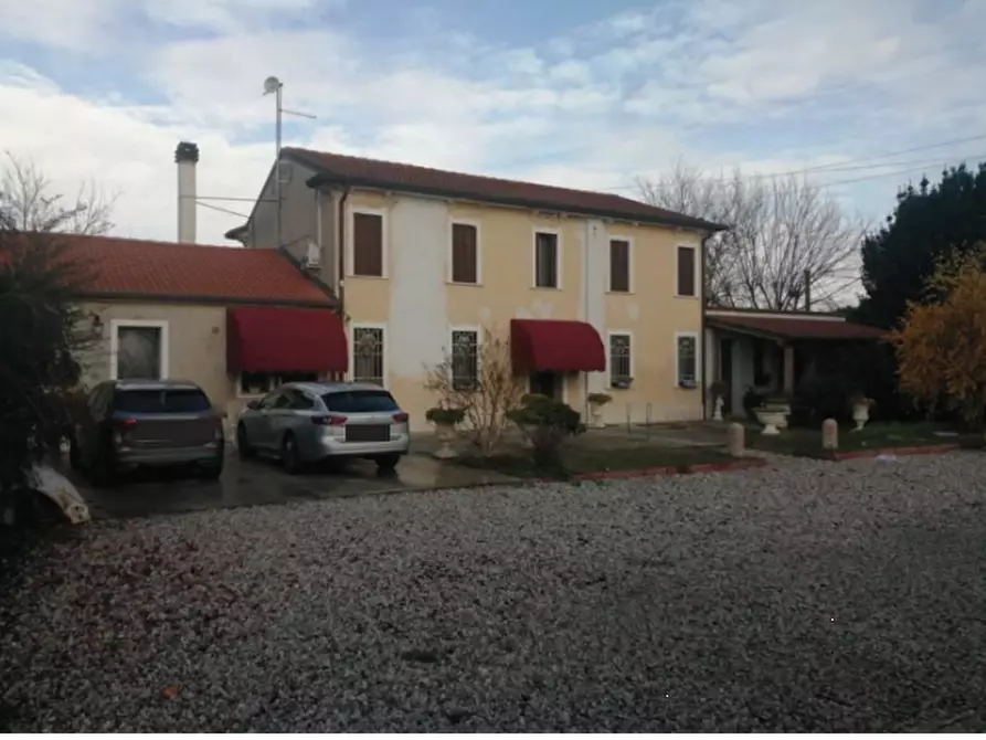 casa indipendente in vendita a Verona