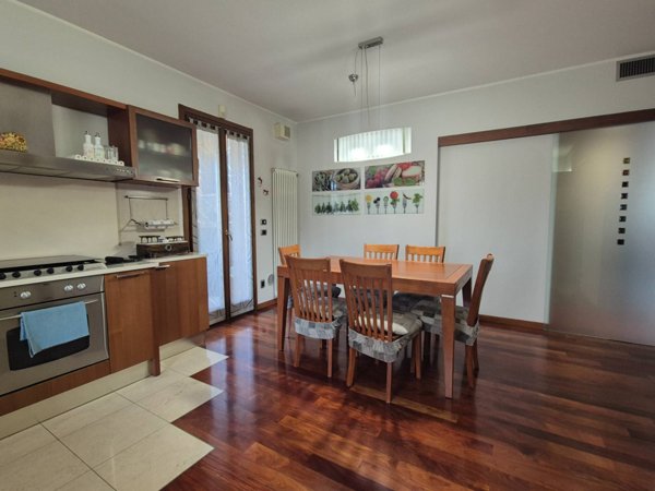 appartamento in vendita a Verona in zona Cadidavid