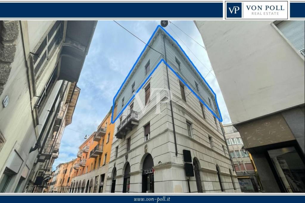 appartamento in vendita a Verona in zona Centro Storico