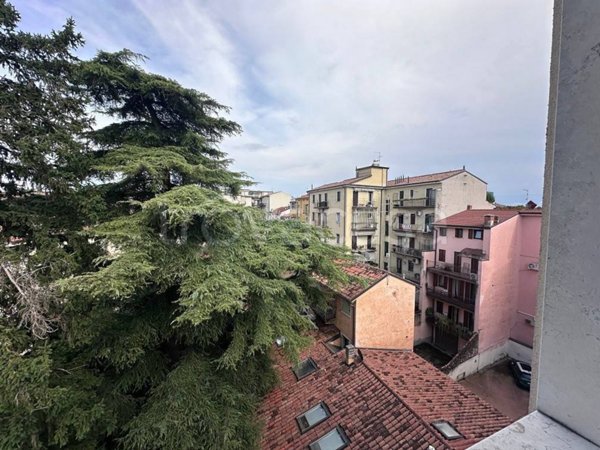 appartamento in vendita a Verona in zona Veronetta