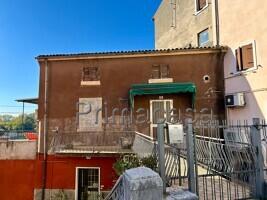 casa indipendente in vendita a Verona in zona San Michele