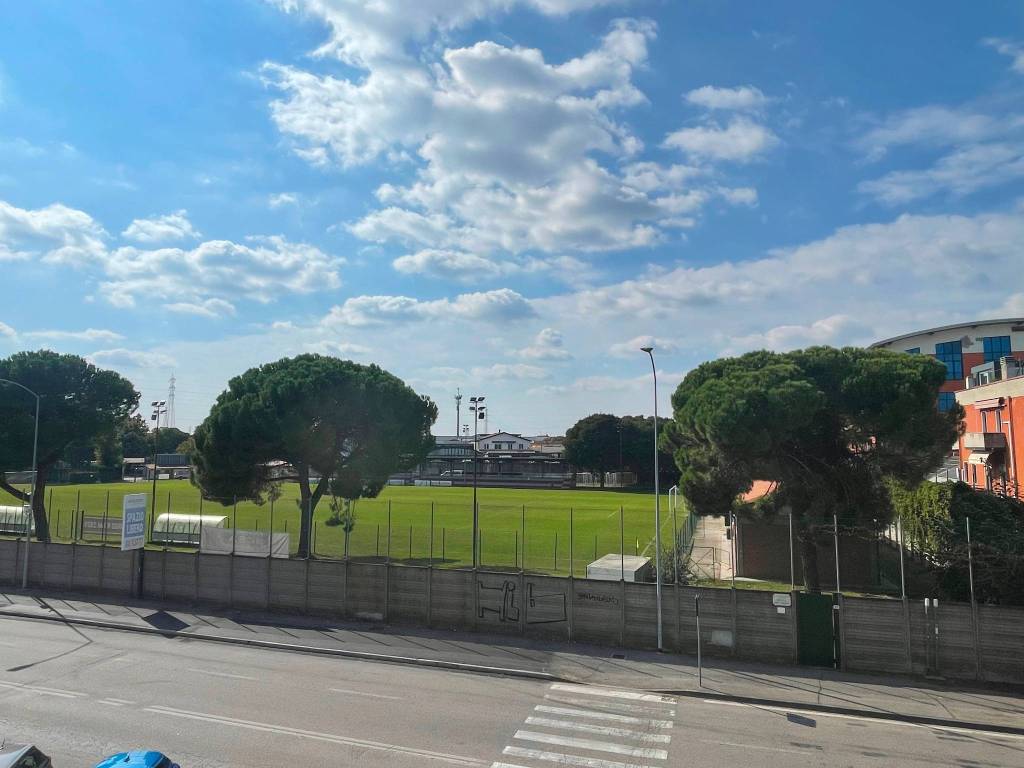 appartamento in vendita a Verona in zona Borgo Roma