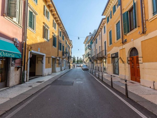 appartamento in vendita a Verona in zona San Zeno