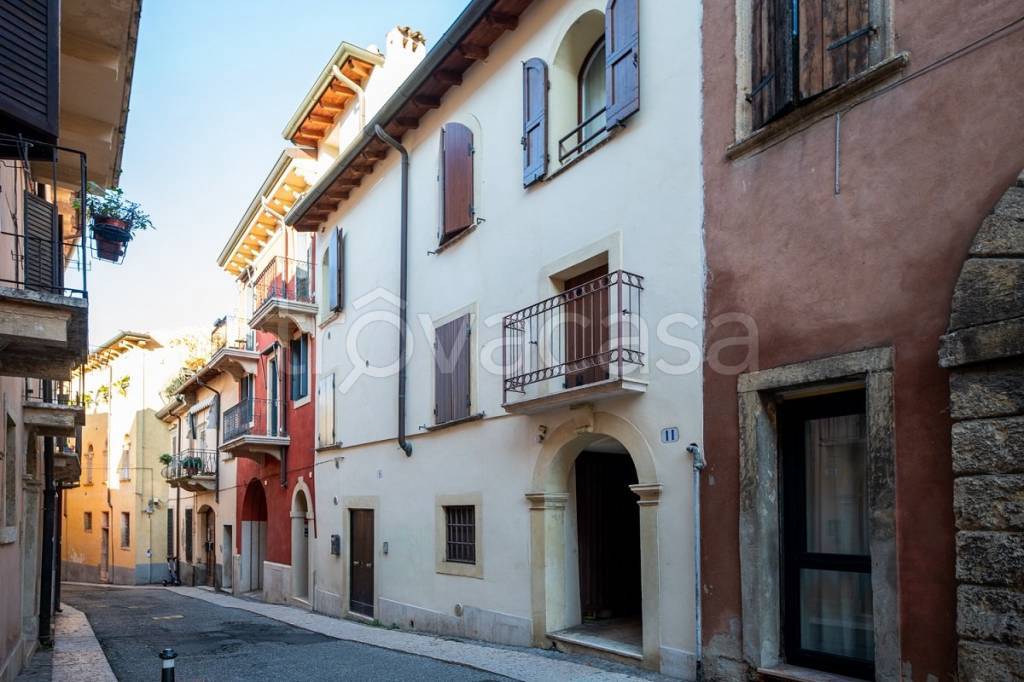 appartamento in vendita a Verona in zona Veronetta