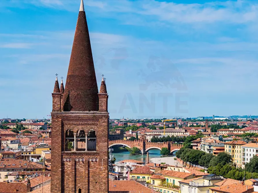 appartamento in vendita a Verona in zona Centro Storico