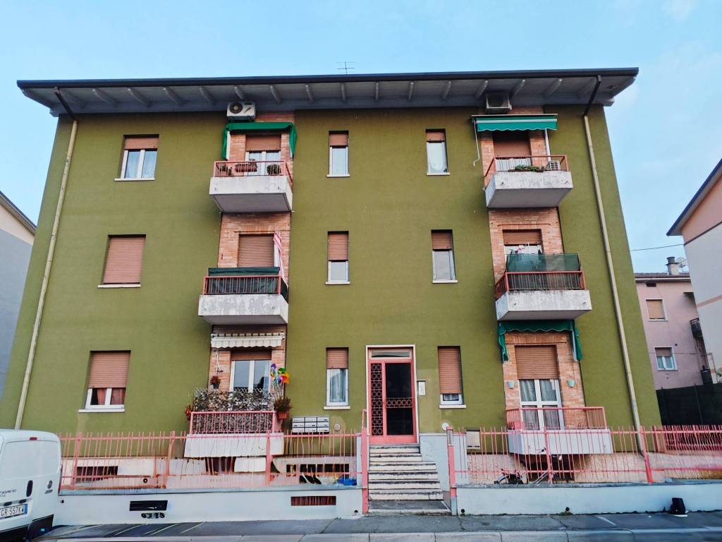 intera palazzina in vendita a Verona in zona Cadidavid