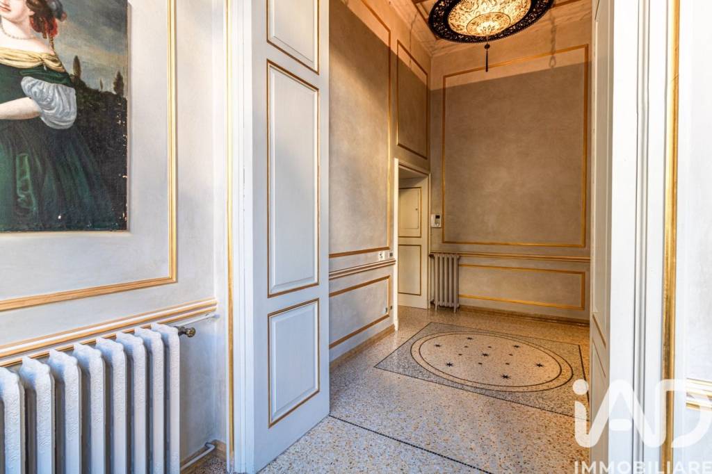 casa indipendente in vendita a Verona in zona Centro Storico