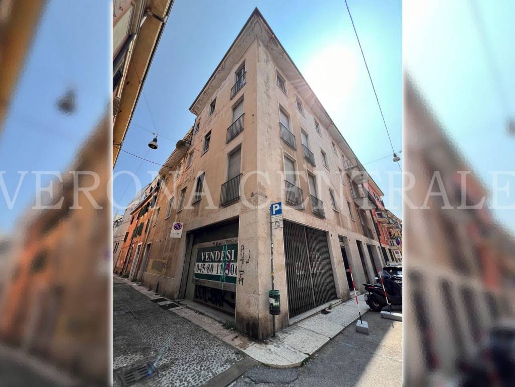negozio in vendita a Verona in zona Centro Storico