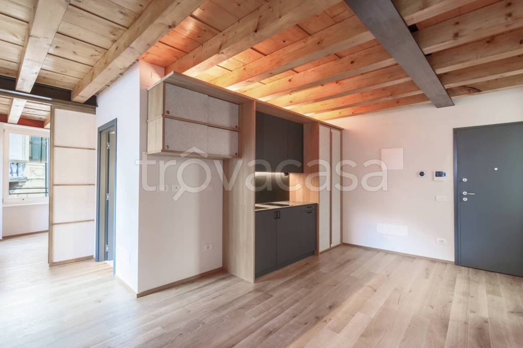 appartamento in vendita a Verona in zona Centro Storico