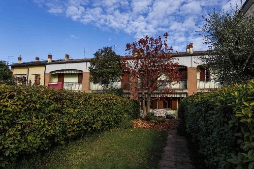 casa indipendente in vendita a Verona