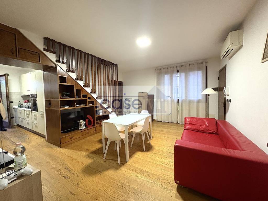 appartamento in vendita a Verona in zona Borgo Roma