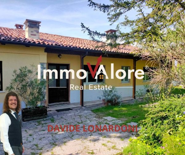 casa indipendente in vendita a Verona in zona Centro Storico