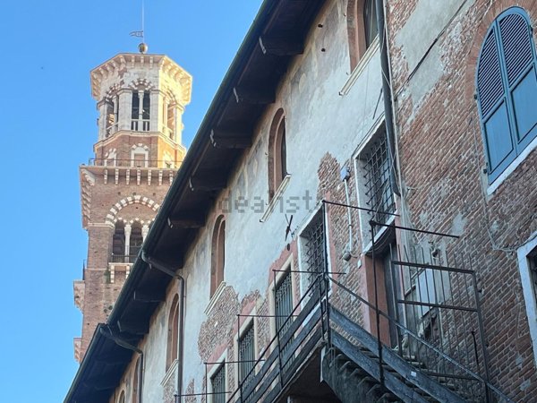appartamento in vendita a Verona in zona Centro Storico