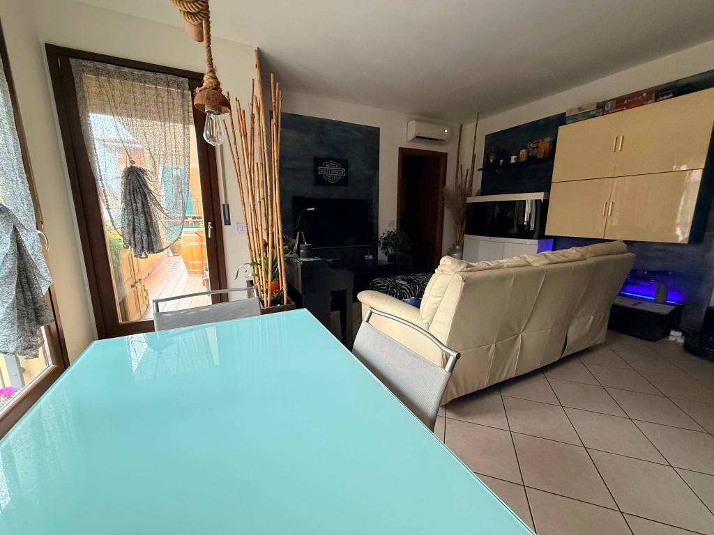 appartamento in vendita a Verona in zona Borgo Roma