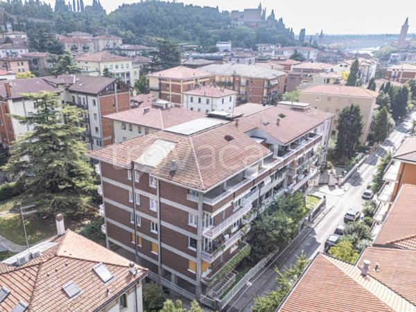 appartamento in vendita a Verona in zona Valdonega