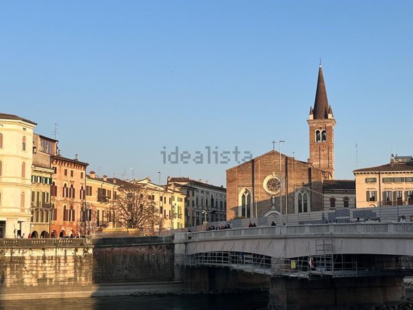 appartamento in vendita a Verona in zona Veronetta