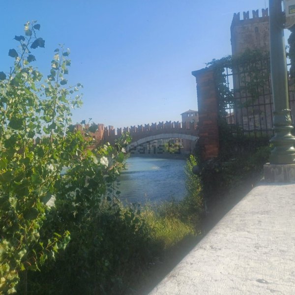 casa semindipendente in vendita a Verona in zona Centro Storico