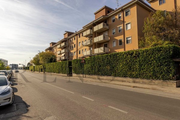 appartamento in vendita a Verona in zona Golosine