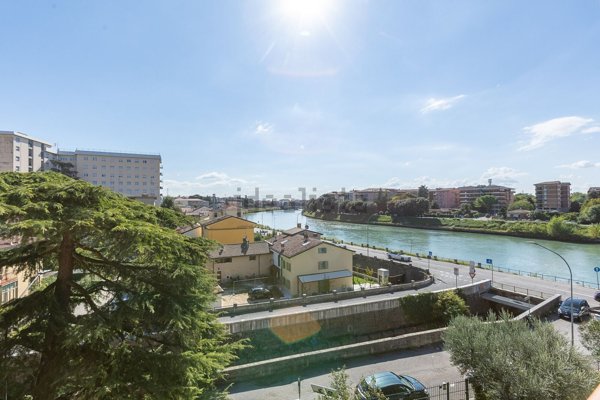 appartamento in vendita a Verona in zona Porto Crencano