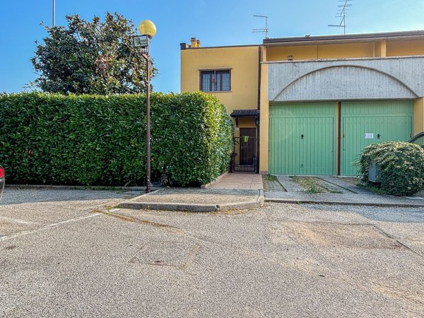 casa indipendente in vendita a Verona in zona Musicisti / Santa Croce