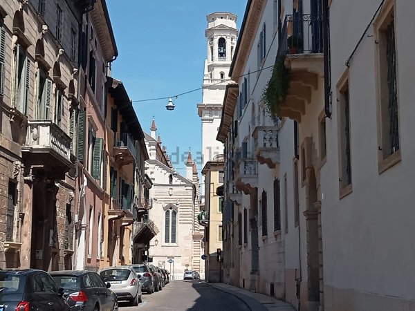 appartamento in vendita a Verona in zona Centro Storico