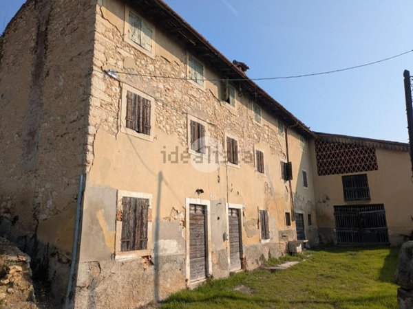 esavano in vendita a Verona in zona Quinzano