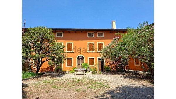 casa indipendente in vendita a Verona in zona San Massimo all'Adige