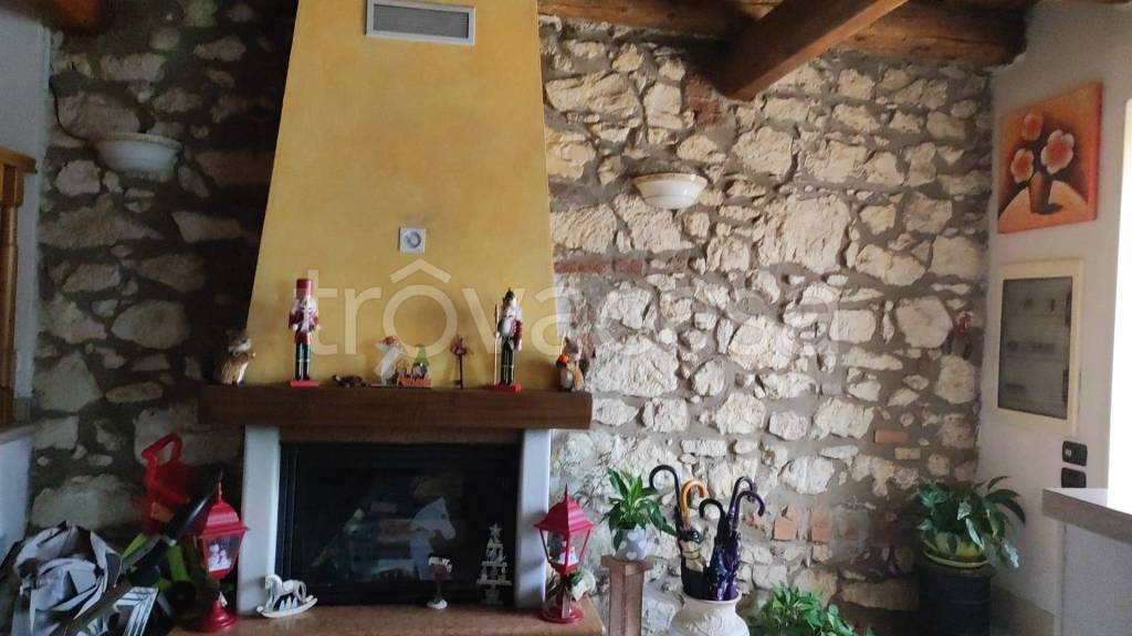 appartamento in vendita a Verona in zona Borgo Roma