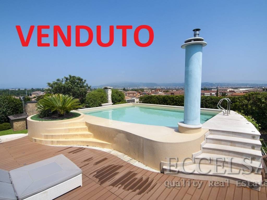 appartamento in vendita a Verona in zona Centro Storico