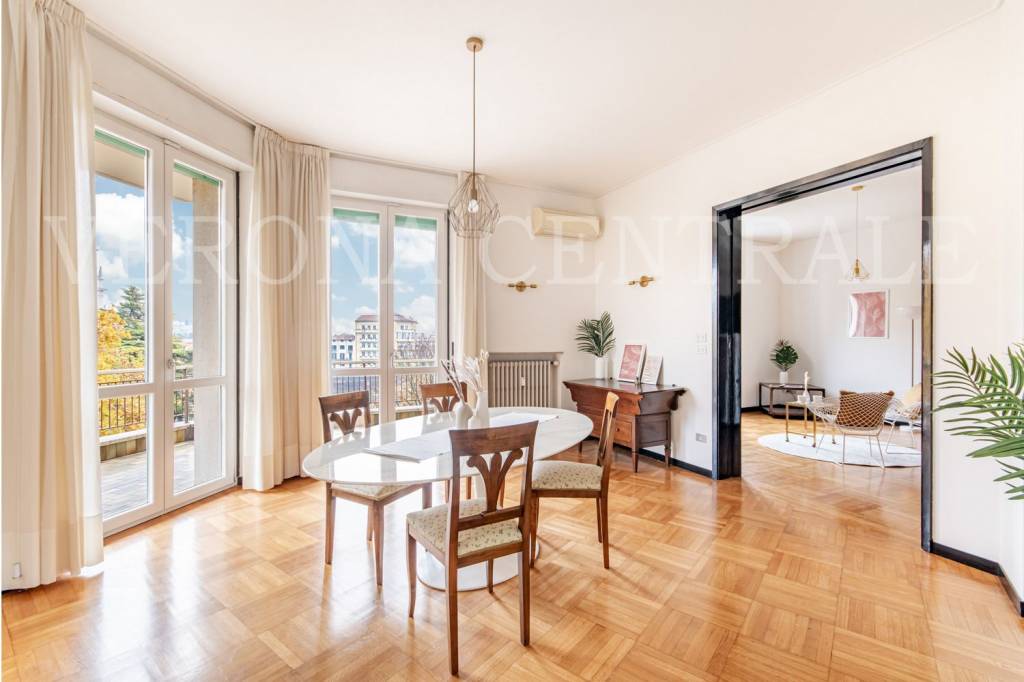 appartamento in vendita a Verona in zona Centro Storico