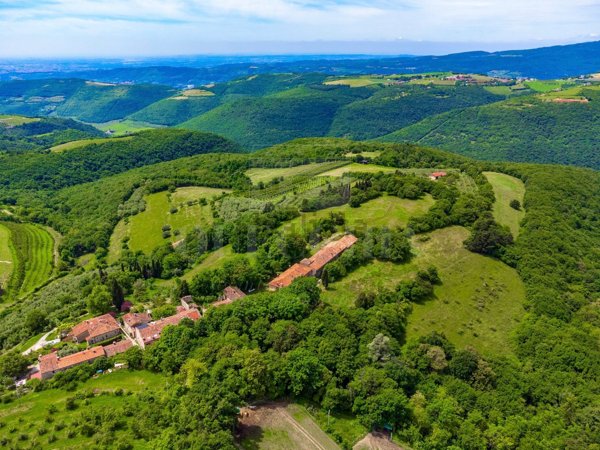 casale in vendita a Verona