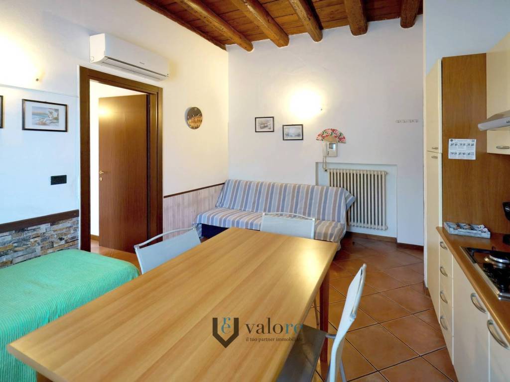 appartamento in vendita a Verona in zona Borgo Roma