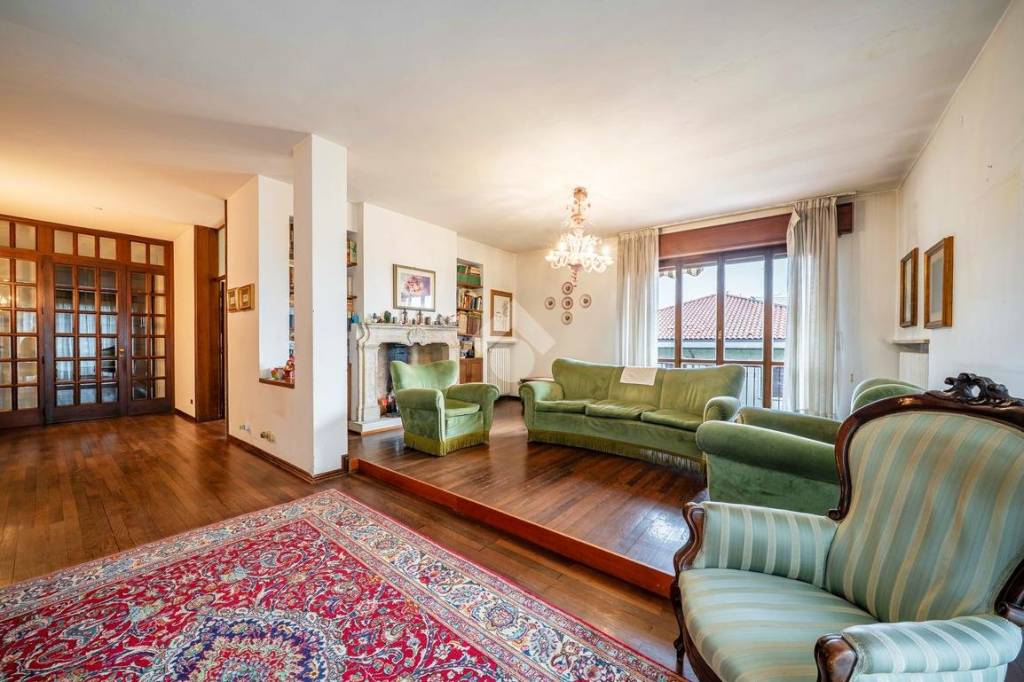 casa indipendente in vendita a Verona in zona Ponte Florio