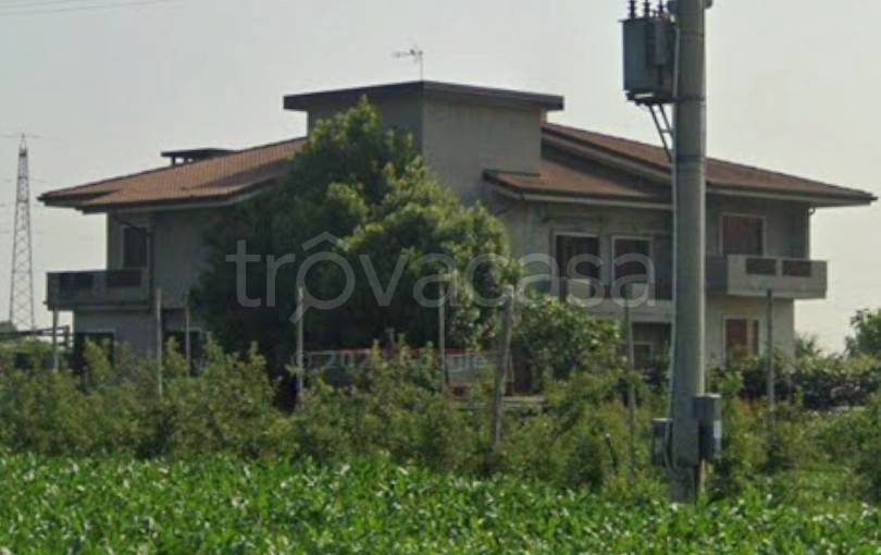 casa indipendente in vendita a Verona in zona Santa Lucia