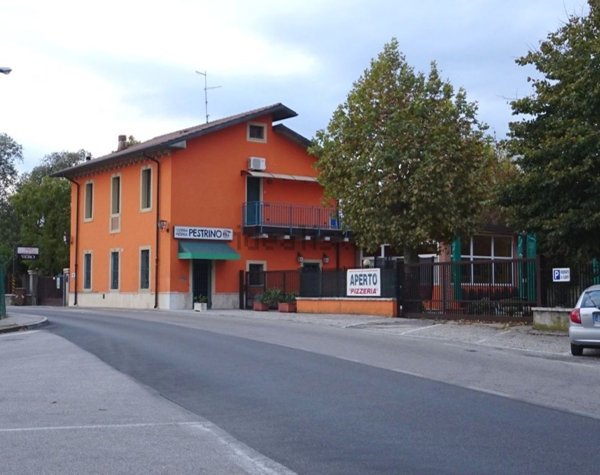 negozio in vendita a Verona