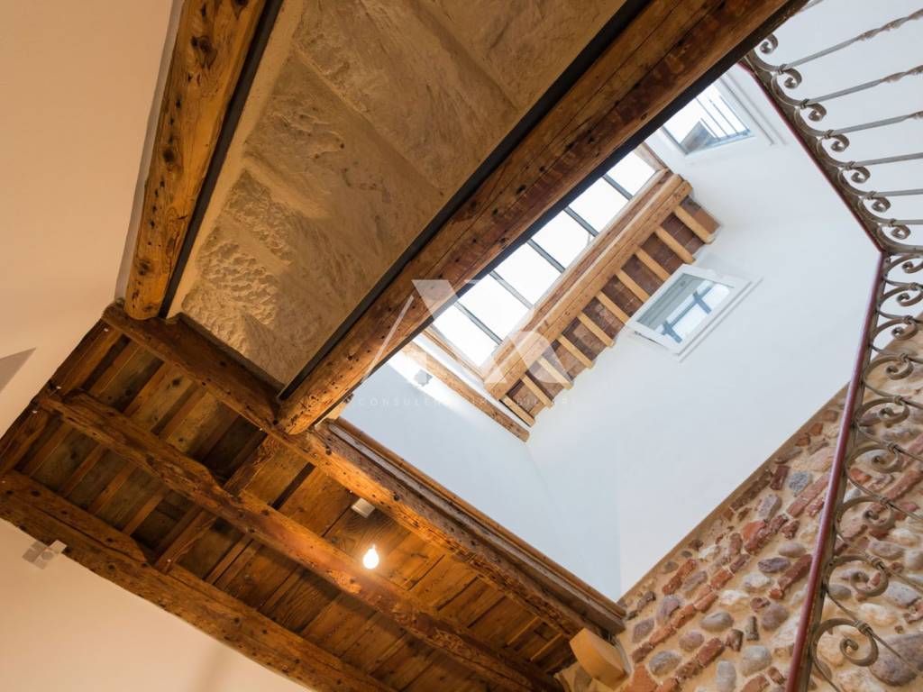 intera palazzina in vendita a Verona in zona Centro Storico
