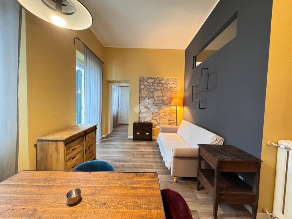 appartamento in vendita a Verona in zona Veronetta