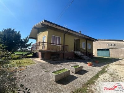 casa indipendente in vendita a Verona in zona Chievo