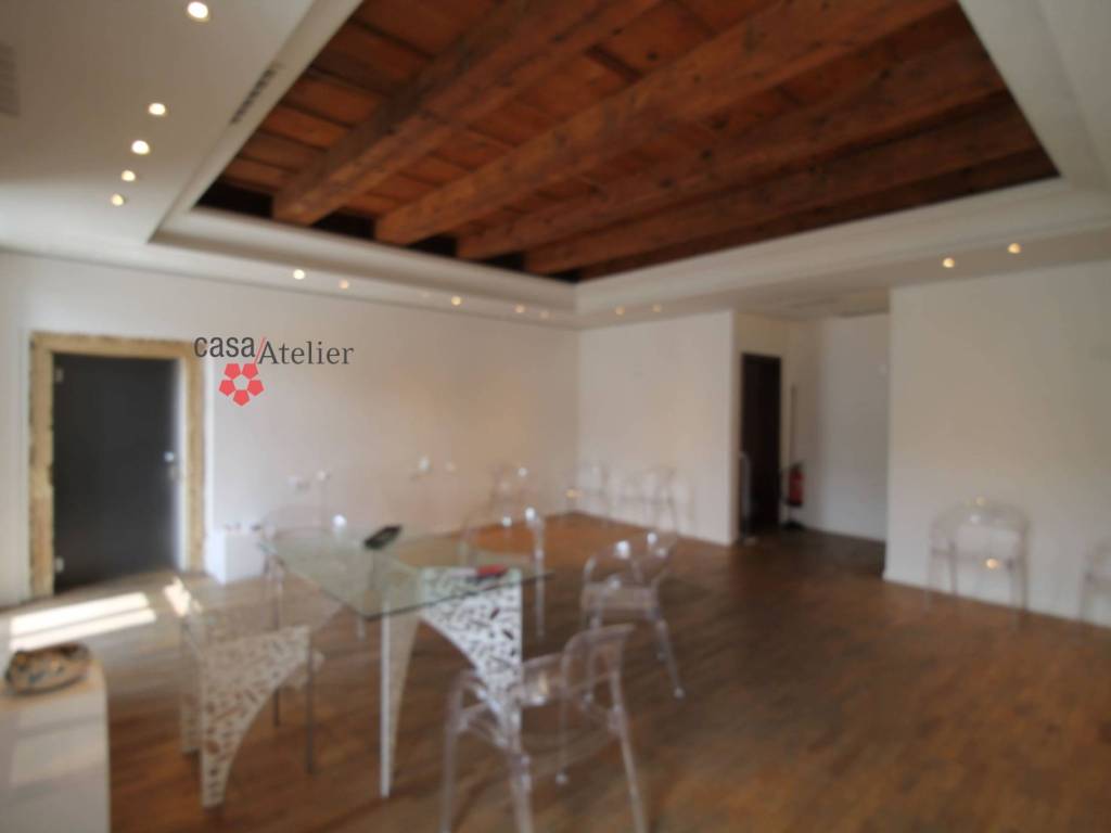 negozio in vendita a Verona